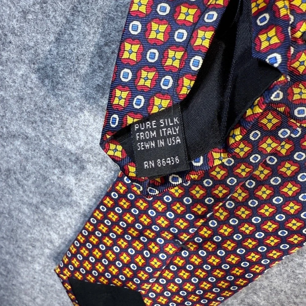 Barneys New York‎ Souda Italy Silk Necktie Geometric Pattern Men's Tie